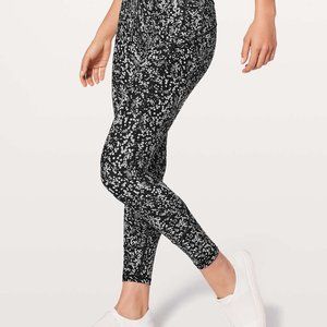 Lululemon In Movement 7/8 Tight *Everlux 25"